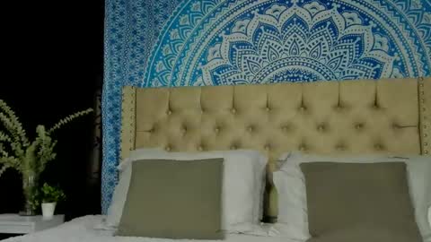 Snapshot of keryhillson chatting on 12/19/24, 12:23 Kery Hillson online show from 12/19/24, 12:23