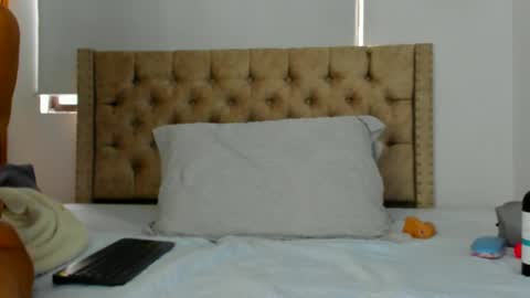 Snapshot of keryhillson chatting on 09/15/25, 12:05 Kery Hillson online show from 09/15/25, 12:05