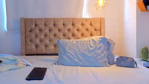 Kery Hillson online show from 03/26/26, 02:22