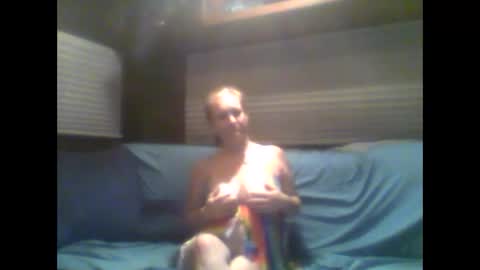 Snapshot of kesem2026 chatting on 04/04/26, 06:00 We will do as we will do online show from 04/04/26, 06:00