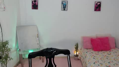 Snapshot of kesha_brooks chatting on 10/08/25, 03:42 Mia  online show from 10/08/25, 03:42