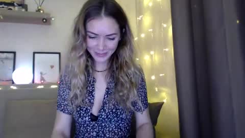 kessiecage online show from 12/18/24, 08:14