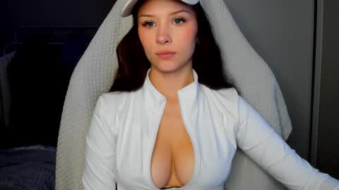 Snapshot of ketlinrous chatting on 10/16/25, 12:17 ketlinrous online show from 10/16/25, 12:17