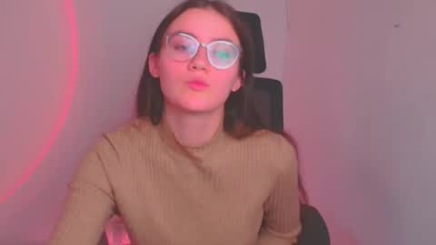 Snapshot of ketrin_pirsss chatting on 12/12/24, 03:48 Ketrin online show from 12/12/24, 03:48