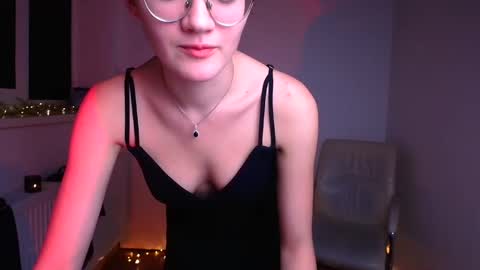 Snapshot of ketrin_pirsss chatting on 12/30/24, 02:20 Ketrin online show from 12/30/24, 02:20