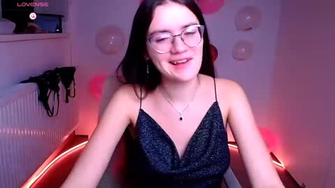 Snapshot of ketrin_pirsss chatting on 02/13/25, 10:43 Ketrin online show from 02/13/25, 10:43
