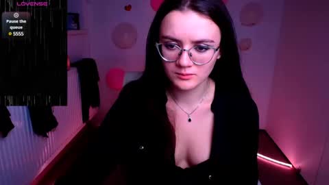Snapshot of ketrin_pirsss chatting on 02/21/25, 04:29 Ketrin online show from 02/21/25, 04:29