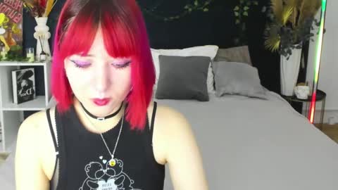 Snapshot of kettiejones chatting on 11/14/25, 04:06 kettiejones online show from 11/14/25, 04:06