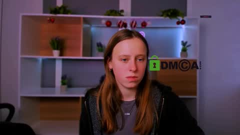 keuli_li online show from 01/07/26, 12:18