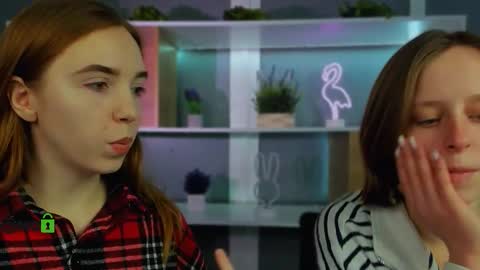 keuli_li online show from 02/02/26, 12:59