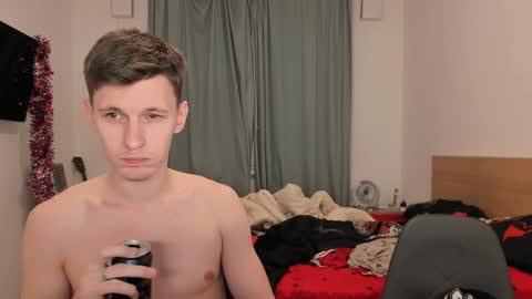 Snapshot of kevin_hornyyy chatting on 01/21/25, 04:48 kevin online show from 01/21/25, 04:48