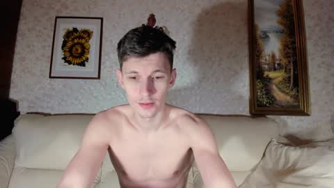 Snapshot of kevin_hornyyy chatting on 01/27/25, 07:14 kevin online show from 01/27/25, 07:14