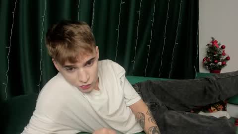 Snapshot of kevin_martin8 chatting on 12/23/24, 01:18 Kevin Martin online show from 12/23/24, 01:18
