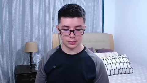 Kevin online show from 04/12/26, 08:36