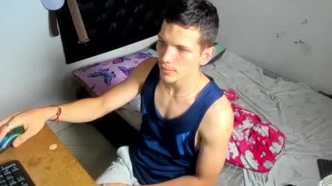 Snapshot of kevinkewma chatting on 10/06/25, 12:02 kevinkewma online show from 10/06/25, 12:02