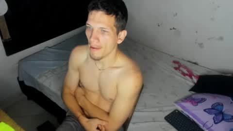 Snapshot of kevinkewma chatting on 10/09/25, 02:04 kevinkewma online show from 10/09/25, 02:04