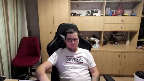 Kevinn online show from 12/02/25, 11:34