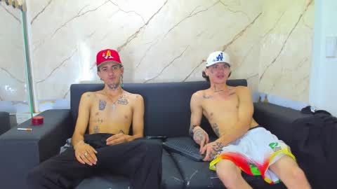 kevinperlas_ online show from 11/27/25, 08:22