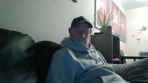 Snapshot of kevlooking4sez chatting on 09/23/25, 07:39 kevlooking4sez online show from 09/23/25, 07:39