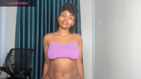 Keyara online show from 02/03/26, 06:22