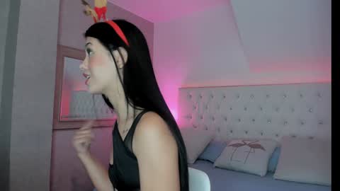 keyla  ross online show from 12/16/24, 07:54