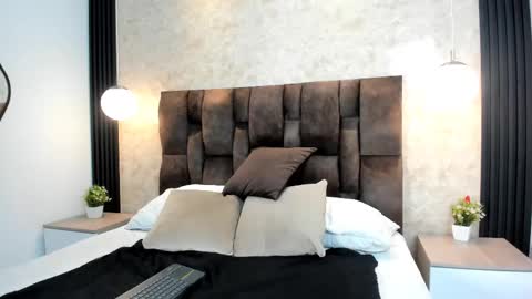 keyla  ross online show from 02/22/25, 10:09