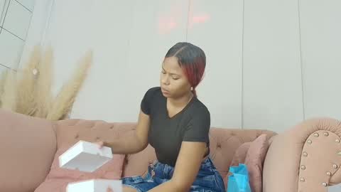 Keyla  online show from 10/05/25, 12:03