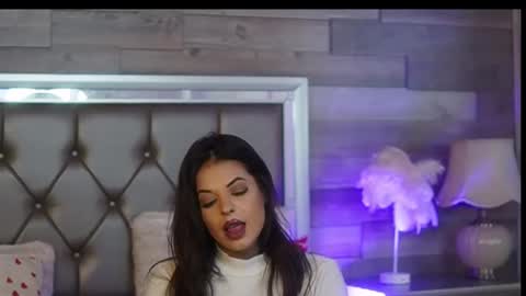 keylaconner online show from 02/17/25, 12:05