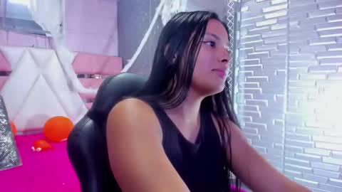 Snapshot of keylaconors chatting on 11/04/25, 01:32 keylaconors online show from 11/04/25, 01:32