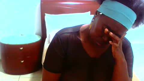 keysenbarxx19 online show from 04/22/26, 02:47