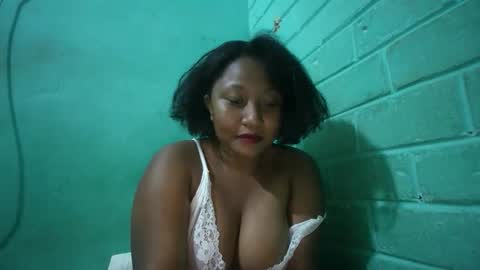 kezia0910 online show from 02/15/26, 06:04