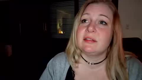 Snapshot of khaleesi0890 chatting on 11/14/25, 09:57 khaleesi0890 online show from 11/14/25, 09:57