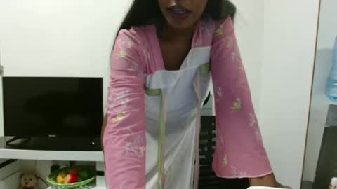 Khaleesi online show from 03/11/26, 03:56