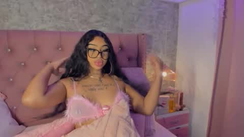 Khelany Isyy  online show from 02/11/26, 02:22