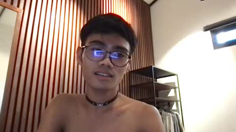 Snapshot of khkitty73 chatting on 03/11/25, 08:09 khkitty73 online show from 03/11/25, 08:09