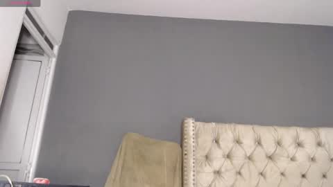 Snapshot of khloe33 chatting on 04/25/26, 11:57 khloe33 online show from 04/25/26, 11:57
