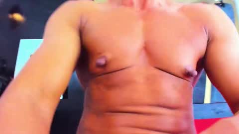 Snapshot of khloe_rossich chatting on 01/14/26, 06:13 online show from 01/14/26, 06:13