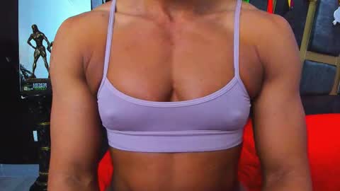 Snapshot of khloe_rossich chatting on 01/17/26, 05:49 online show from 01/17/26, 05:49