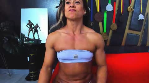 Snapshot of khloe_rossich chatting on 02/09/26, 06:23 online show from 02/09/26, 06:23