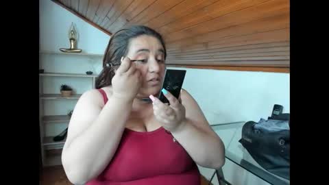 khloe_tommson_ online show from 11/06/25, 12:17