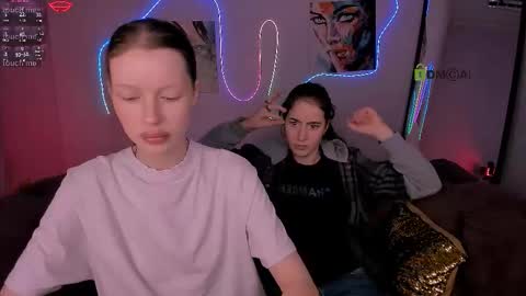 Snapshot of khloebeauty chatting on 01/17/26, 08:12 khloebeauty online show from 01/17/26, 08:12