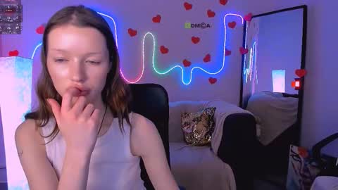 Snapshot of khloebeauty chatting on 02/24/26, 11:58 khloebeauty online show from 02/24/26, 11:58