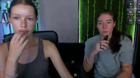Snapshot of khloebeauty chatting on 07/29/26, 06:44 khloebeauty online show from 07/29/26, 06:44