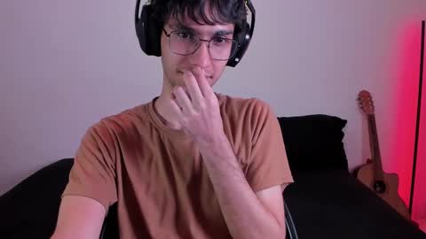 khozler_ online show from 02/24/25, 06:27