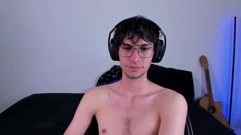 khozler_ online show from 03/02/25, 06:27