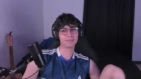 khozler_ online show from 09/11/25, 12:33