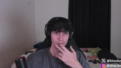 khozler_ online show from 10/22/25, 11:37