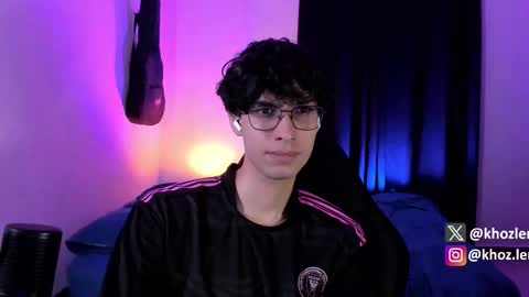 khozler_ online show from 11/18/25, 02:06