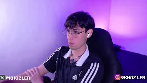 Snapshot of khozler_ chatting on 01/15/26, 12:04 khozler_ online show from 01/15/26, 12:04