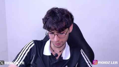 Snapshot of khozler_ chatting on 02/13/26, 04:30 khozler_ online show from 02/13/26, 04:30